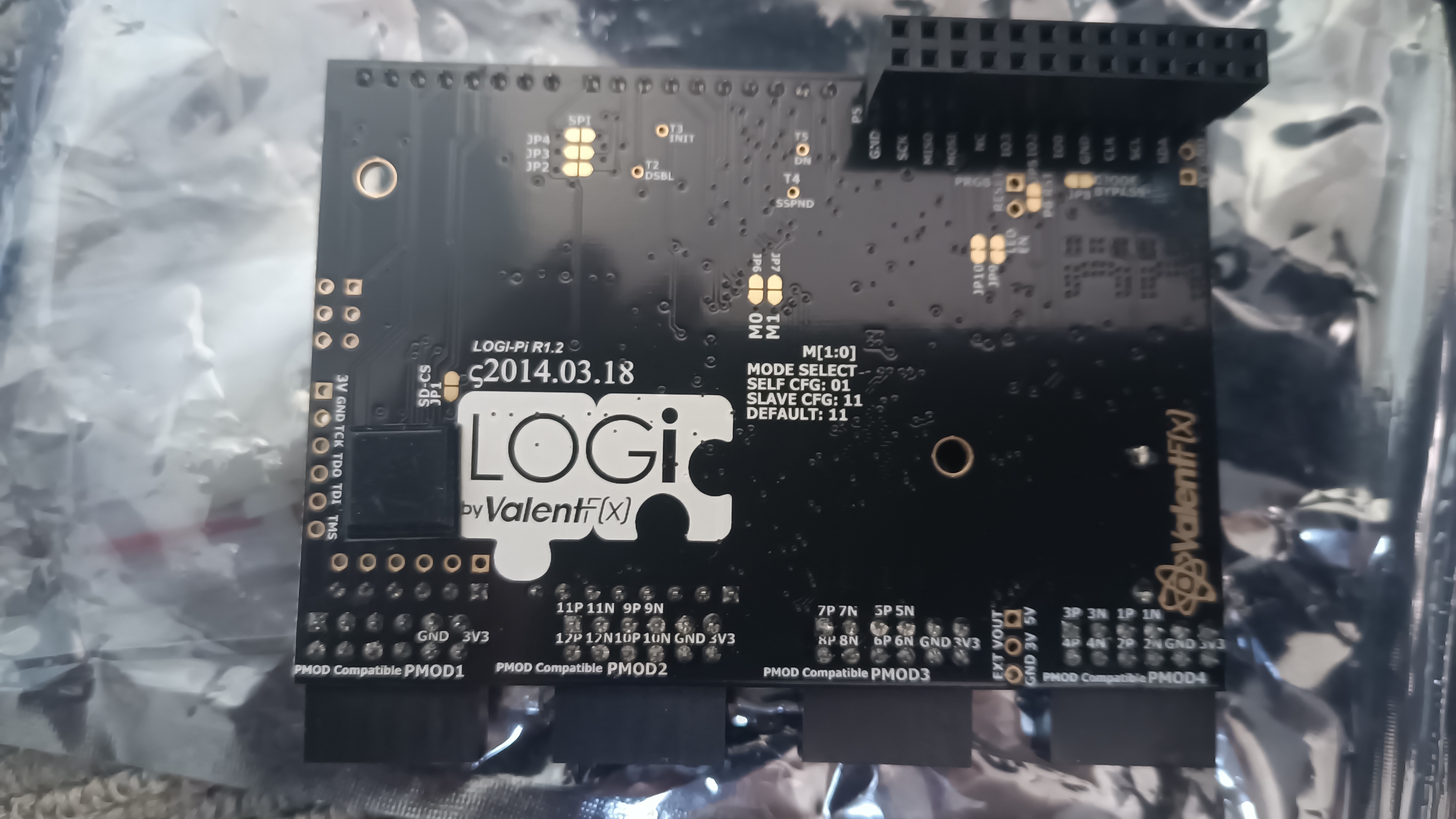 The LogiPi FPGA circuit board